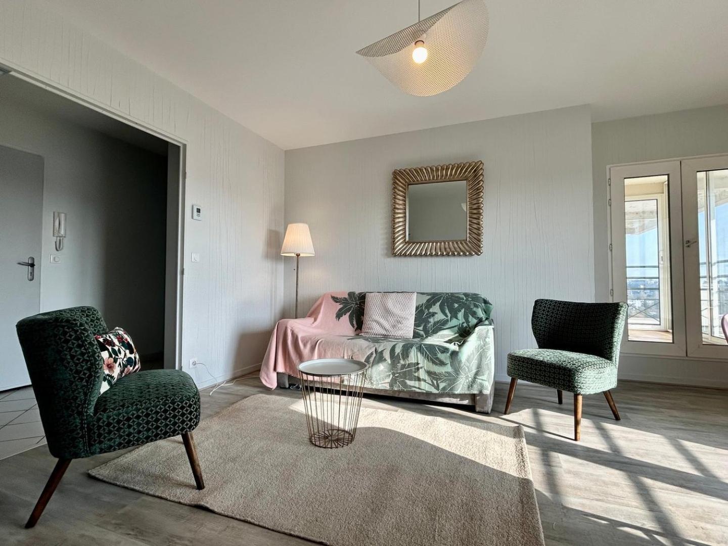Apartament The Belvedere: City Centre With Magnificent Views Poitiers Zewnętrze zdjęcie